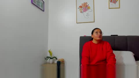 Eva y Mia online show from 05-13-26, 11:40