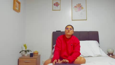 Eva y Mia online show from 07-14-26, 11:27