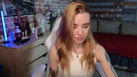 Snapshot of eva_mini chatting on 05-27-26, 10:07 eva_mini online show from 05-27-26, 10:07