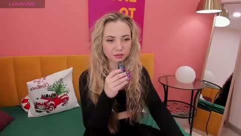 Eva 3 online show from 12-14-24, 05:40
