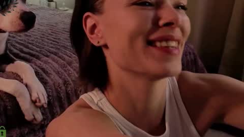 Snapshot of eva_natsumi chatting on 12-14-25, 02:44 Eva online show from 12-14-25, 02:44