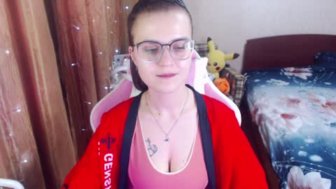 Snapshot of eva_orchid chatting on 12-22-24, 01:34 Eva online show from 12-22-24, 01:34
