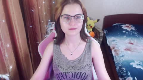 Snapshot of eva_orchid chatting on 12-28-24, 02:01 Eva online show from 12-28-24, 02:01