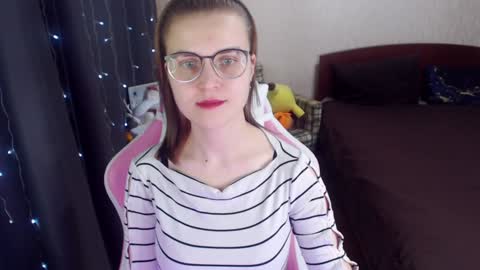 Snapshot of eva_orchid chatting on 02-05-25, 12:49 Eva online show from 02-05-25, 12:49