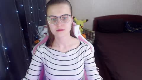 Snapshot of eva_orchid chatting on 02-06-25, 04:14 Eva online show from 02-06-25, 04:14