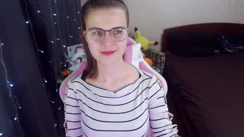 Snapshot of eva_orchid chatting on 02-07-25, 04:14 Eva online show from 02-07-25, 04:14