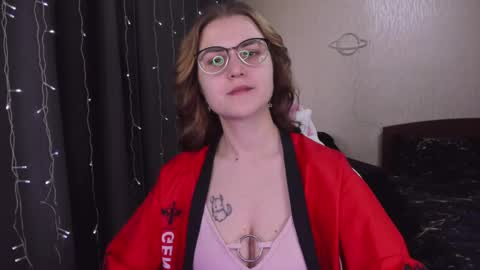 Snapshot of eva_orchid chatting on 02-25-25, 09:53 Eva online show from 02-25-25, 09:53