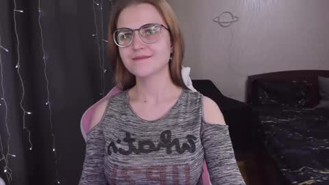 Snapshot of eva_orchid chatting on 03-05-25, 01:39 Eva online show from 03-05-25, 01:39