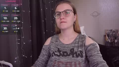 Snapshot of eva_orchid chatting on 09-16-25, 10:38 Eva online show from 09-16-25, 10:38
