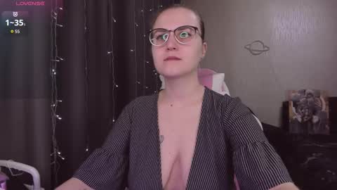 Eva online show from 11-29-25, 09:45