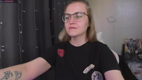 Eva online show from 05-17-26, 10:55