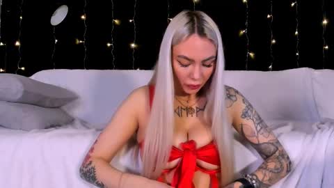 Snapshot of eva_re chatting on 02-15-26, 08:46 Eva online show from 02-15-26, 08:46