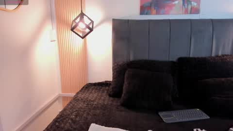 Eva   Emily online show from 09-24-25, 01:47