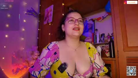 Eva  online show from 05-11-26, 02:45