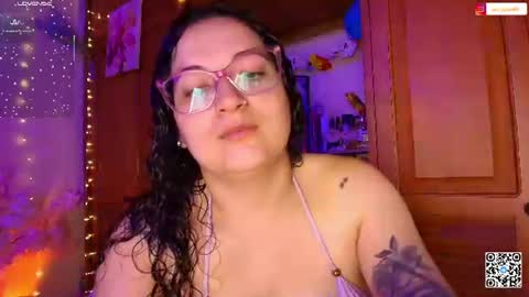 Eva  online show from 06-10-26, 12:04