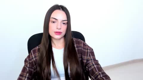 Snapshot of eva_rossee_ chatting on 01-30-25, 06:00 Eva online show from 01-30-25, 06:00