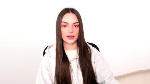 Snapshot of eva_rossee_ chatting on 02-07-25, 04:14 Eva online show from 02-07-25, 04:14