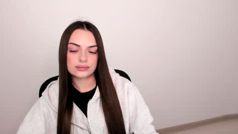 Snapshot of eva_rossee_ chatting on 02-13-25, 05:22 Eva online show from 02-13-25, 05:22