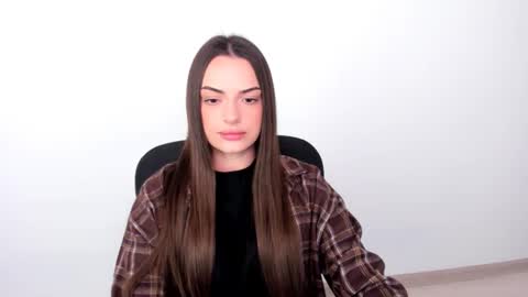 Snapshot of eva_rossee_ chatting on 02-20-25, 07:30 Eva online show from 02-20-25, 07:30