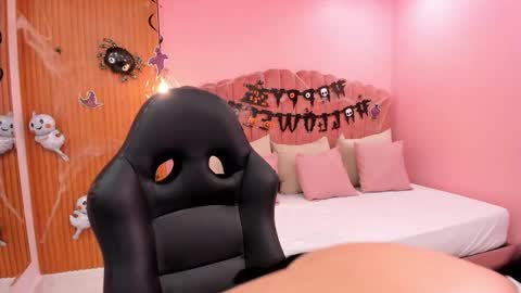 eva_saintt online show from 10-08-25, 05:21