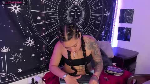 Eva  online show from 10-15-25, 08:03