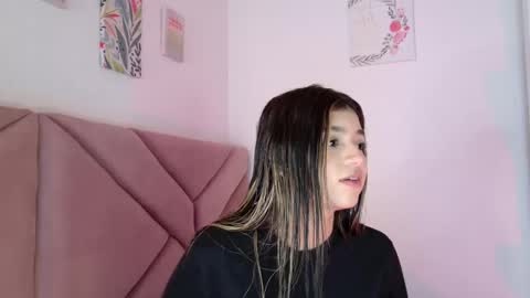 Eva Sin online show from 10-12-25, 11:04