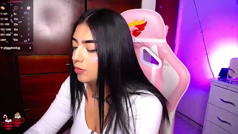 Eva  online show from 12-16-24, 07:00