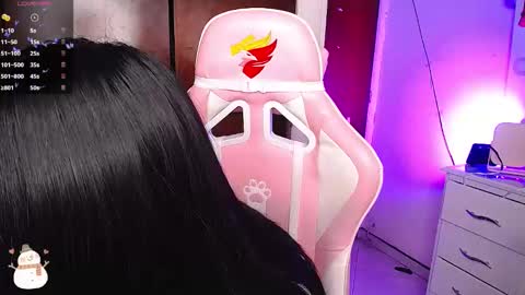 Eva  online show from 12-17-24, 06:20