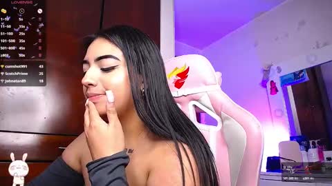 Eva  online show from 02-19-25, 04:55