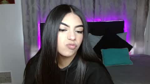 Eva  online show from 10-05-25, 05:22