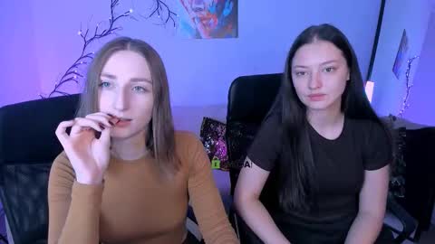 Snapshot of eva_smiith_ chatting on 10-14-25, 05:41 Eva online show from 10-14-25, 05:41