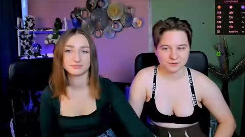 Snapshot of eva_smiith_ chatting on 11-13-25, 08:02 Eva online show from 11-13-25, 08:02