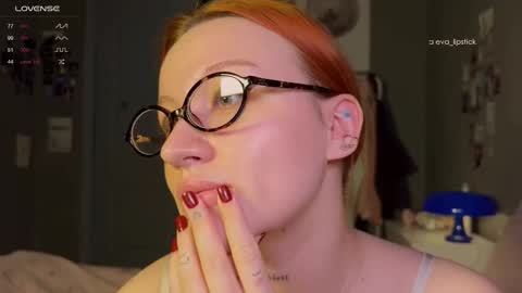 Snapshot of eva_swag chatting on 12-21-25, 04:36 eva_swag online show from 12-21-25, 04:36