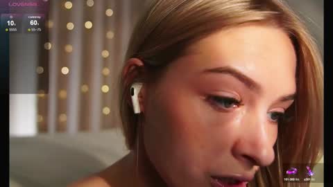 Hello Im Eva online show from 01-29-25, 03:58