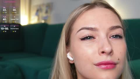 Hello Im Eva online show from 02-06-25, 09:53