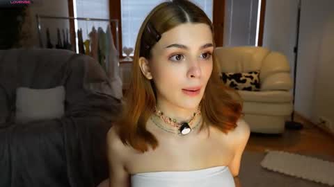Hello my name is Eva its my first day here online show from 02-16-26, 07:48