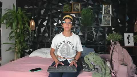 Eva online show from 06-28-26, 12:22