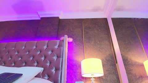 Snapshot of evaa_cloee chatting on 01-15-25, 03:43 EVA CLOEE online show from 01-15-25, 03:43