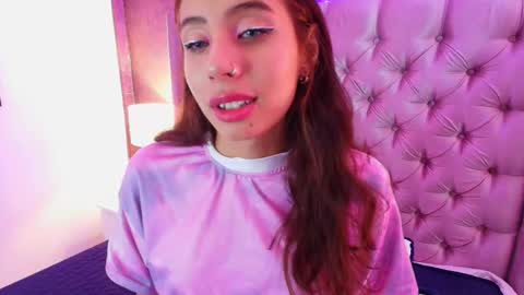 Snapshot of evaa_cloee chatting on 02-25-25, 06:36 EVA CLOEE online show from 02-25-25, 06:36