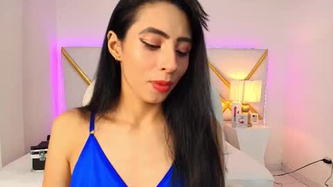 Snapshot of evaa_cloee chatting on 09-16-25, 02:12 EVA CLOEE online show from 09-16-25, 02:12