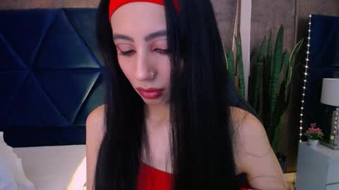 Snapshot of evaa_cloee chatting on 10-26-25, 01:22 EVA CLOEE online show from 10-26-25, 01:22