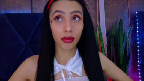 Snapshot of evaa_cloee chatting on 10-30-25, 04:36 EVA CLOEE online show from 10-30-25, 04:36