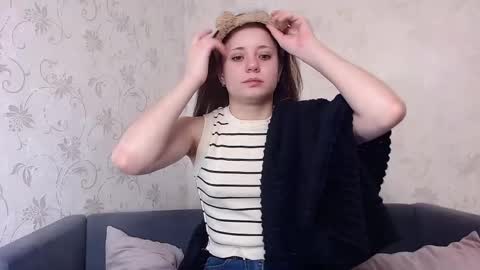 Snapshot of evaa_love_ chatting on 11-03-25, 07:53 Eva online show from 11-03-25, 07:53