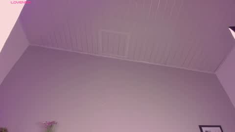 Snapshot of evaa_mills chatting on 07-12-26, 11:56 Eva online show from 07-12-26, 11:56
