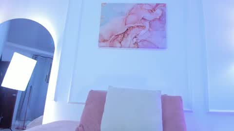 Snapshot of evaa_mills chatting on 07-23-26, 01:58 Eva online show from 07-23-26, 01:58
