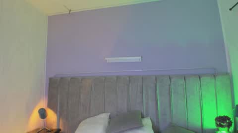 julieth online show from 12-04-25, 08:17