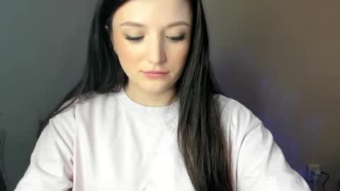 Eva online show from 02-19-25, 12:22