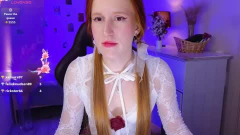 Snapshot of evabellea chatting on 06-03-26, 02:33 EvaBellea online show from 06-03-26, 02:33