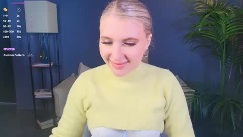 Eva  online show from 05-13-26, 02:42