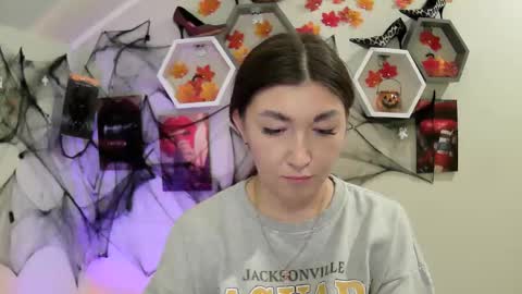 Evachaturbatte online show from 10-22-25, 11:10